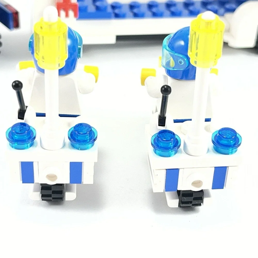 LEGO 6346 Shuttle Launching Crew Flight Manual Box Vintage Space Ship